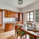 Guesthost - Lavanda With Pool & Parking * Passignano sul Trasimeno
