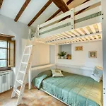 Apartment Guesthost - Lavanda With Pool & Parking Passignano sul Trasimeno