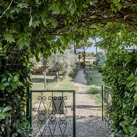 Apartment Guesthost - Lavanda With Pool & Parking